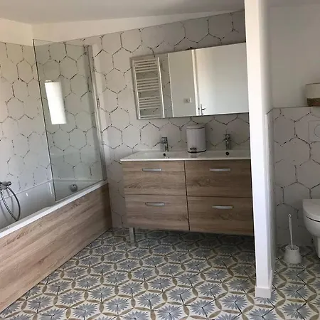 Maison De 200 M2, 5 Minutes A Pieds De La De Luzeronde 펜션 L'Herbaudiere